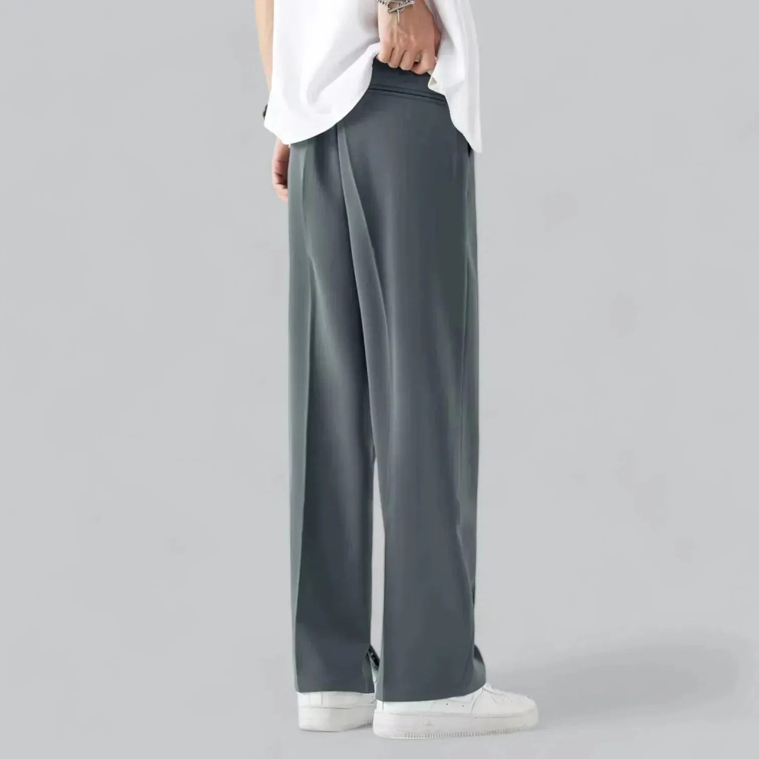 Contemporary Men's Wide-Leg Trousers for Everyday Comfort