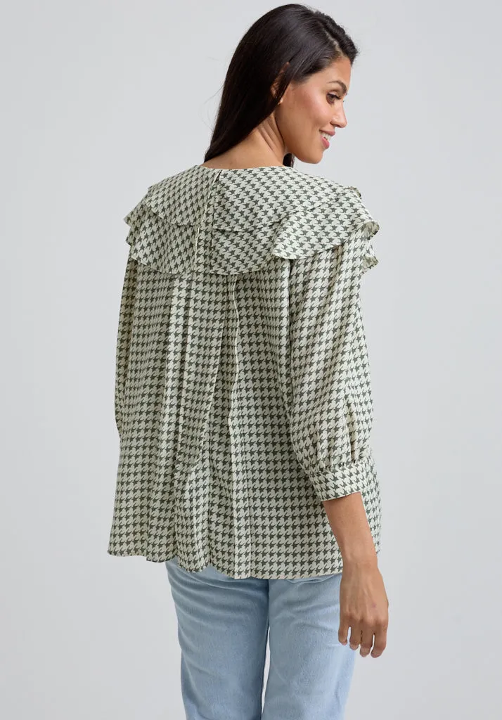 Keira Split Collar Houndstooth Print Blouse In Green