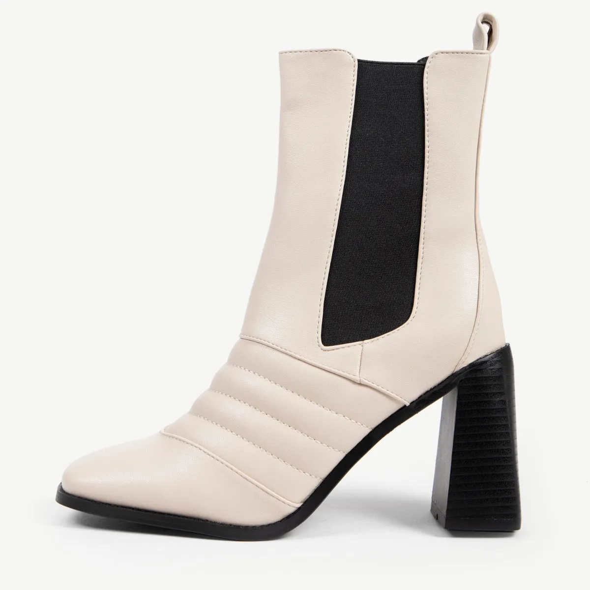 RAID Tabbie Block Heeled Boot in Off White